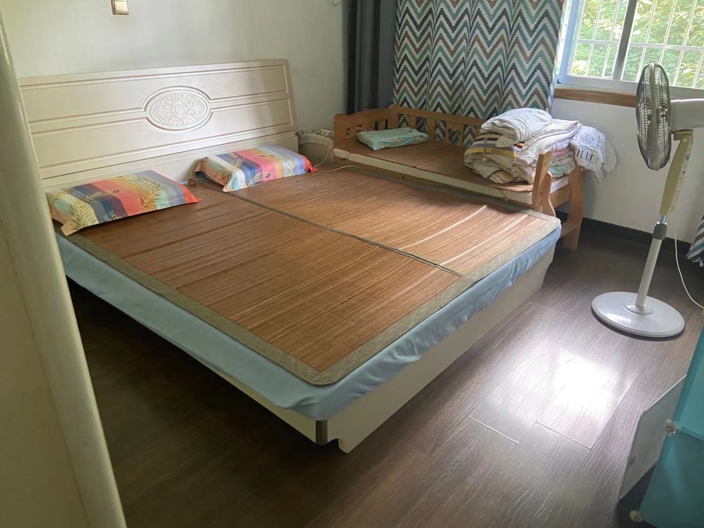 建冶小区 3室2厅2卫 52.8万 建冶小区 3室2厅2卫 52.8万客厅