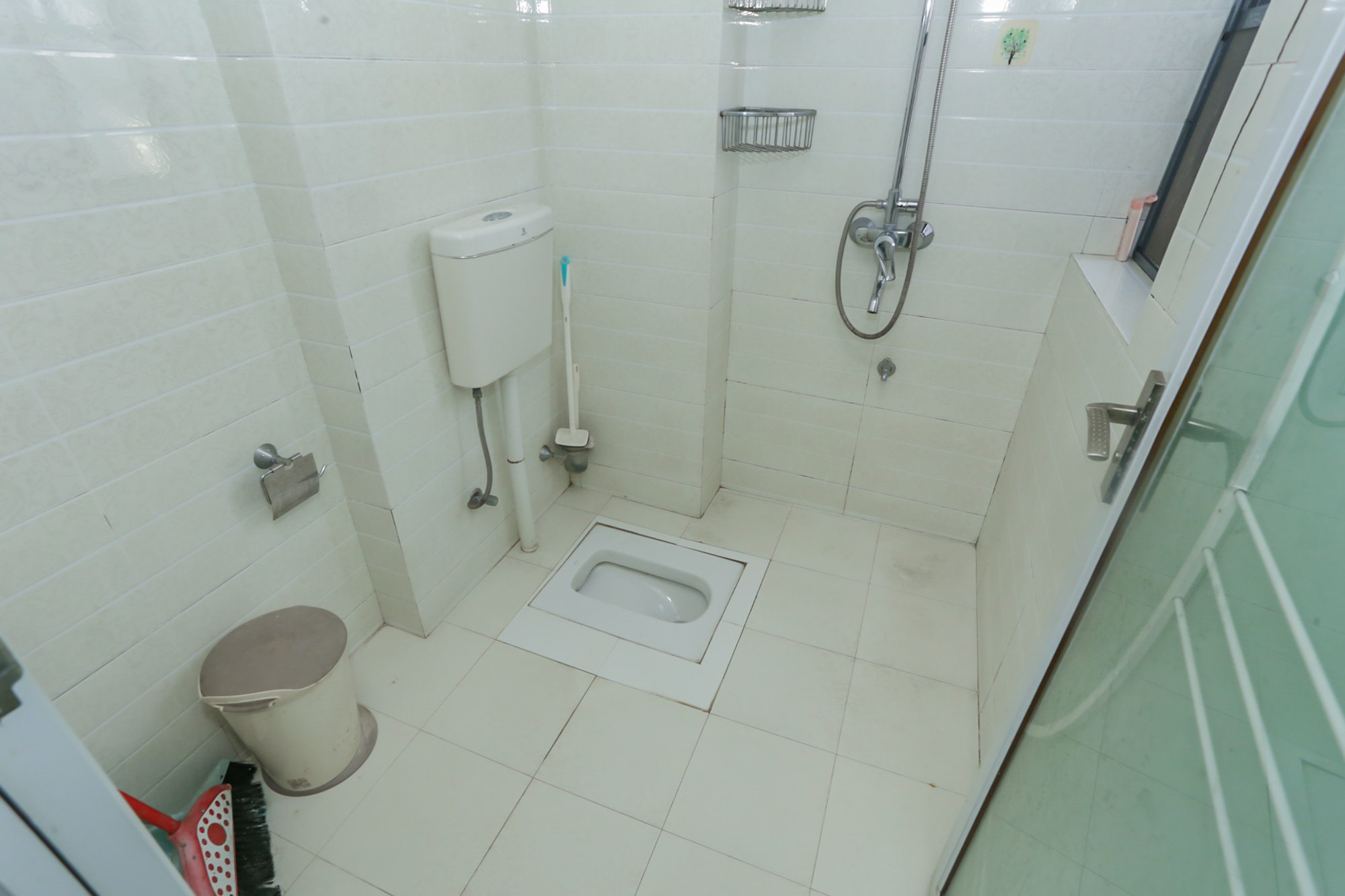 莱茵城  2室2厅1卫    78.8万卫生间