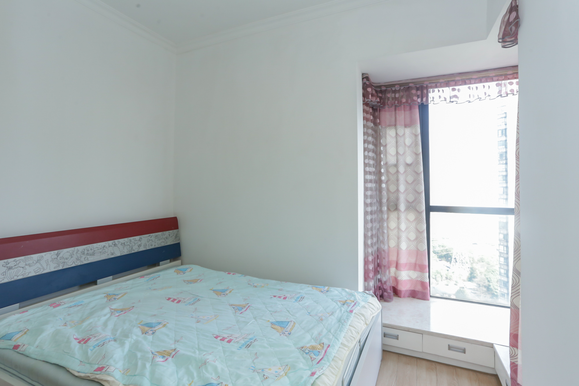 莱茵城  2室2厅1卫    78.8万卧室