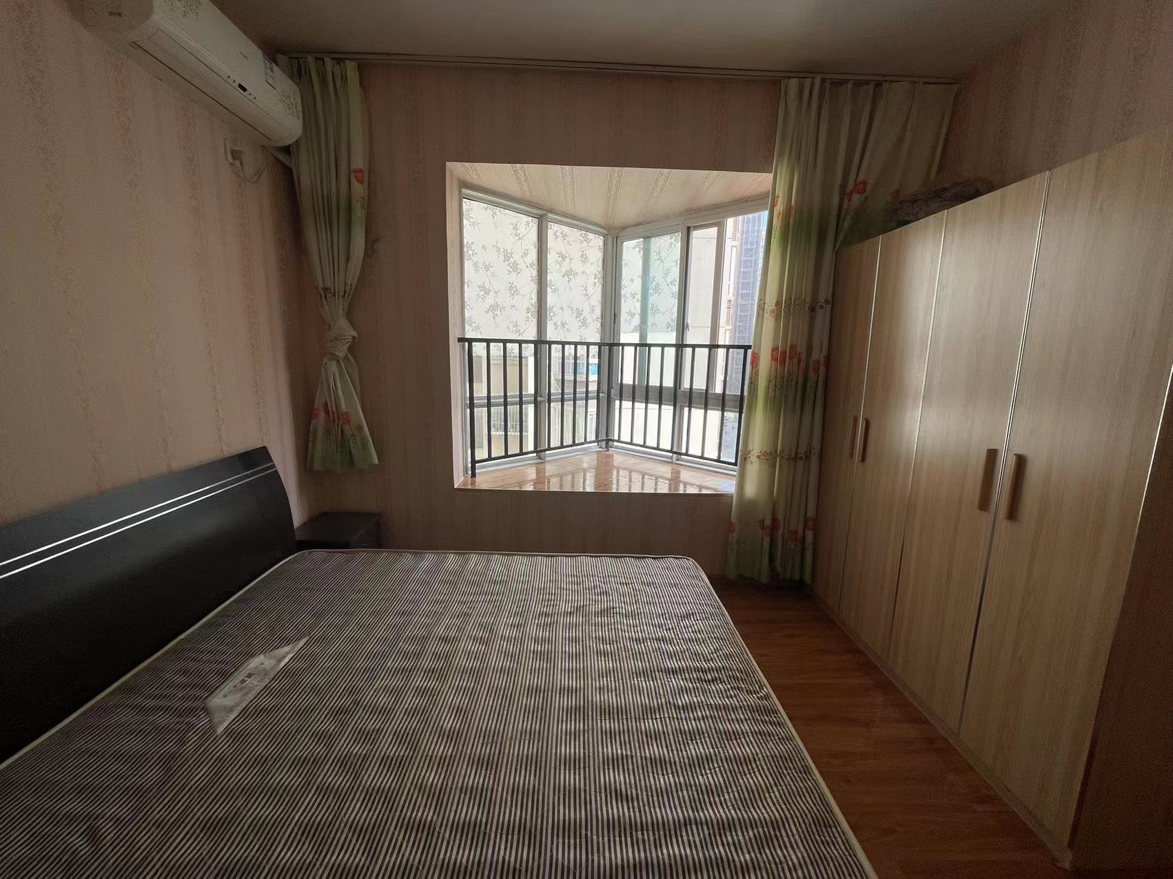 南湖锦苑 2室1厅1卫 2300.0元/月 南湖锦苑 2室1厅1卫 2300.0元/月室内图