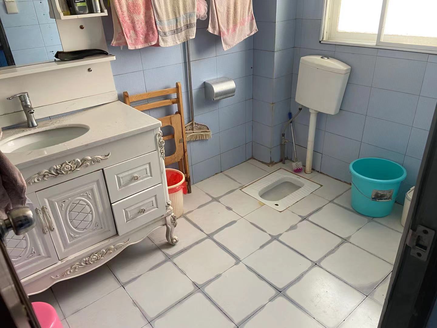 建冶小区 3室2厅2卫 52.8万 建冶小区 3室2厅2卫 52.8万客厅