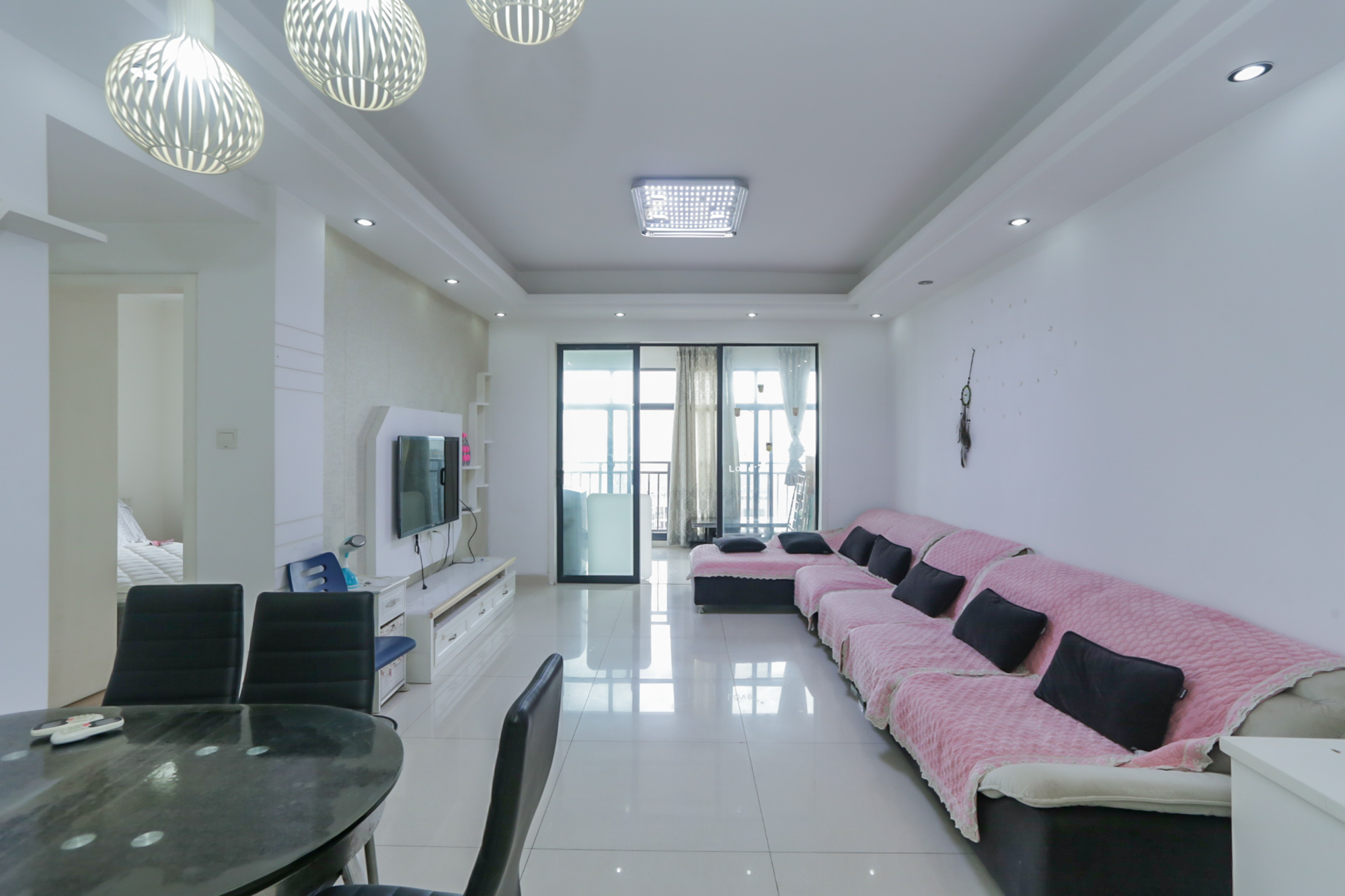 莱茵城  2室2厅1卫    78.8万客厅