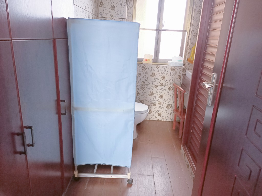 天顺锦楼 3室2厅2卫 65.0万 天顺锦楼 3室2厅2卫 65.0万客厅