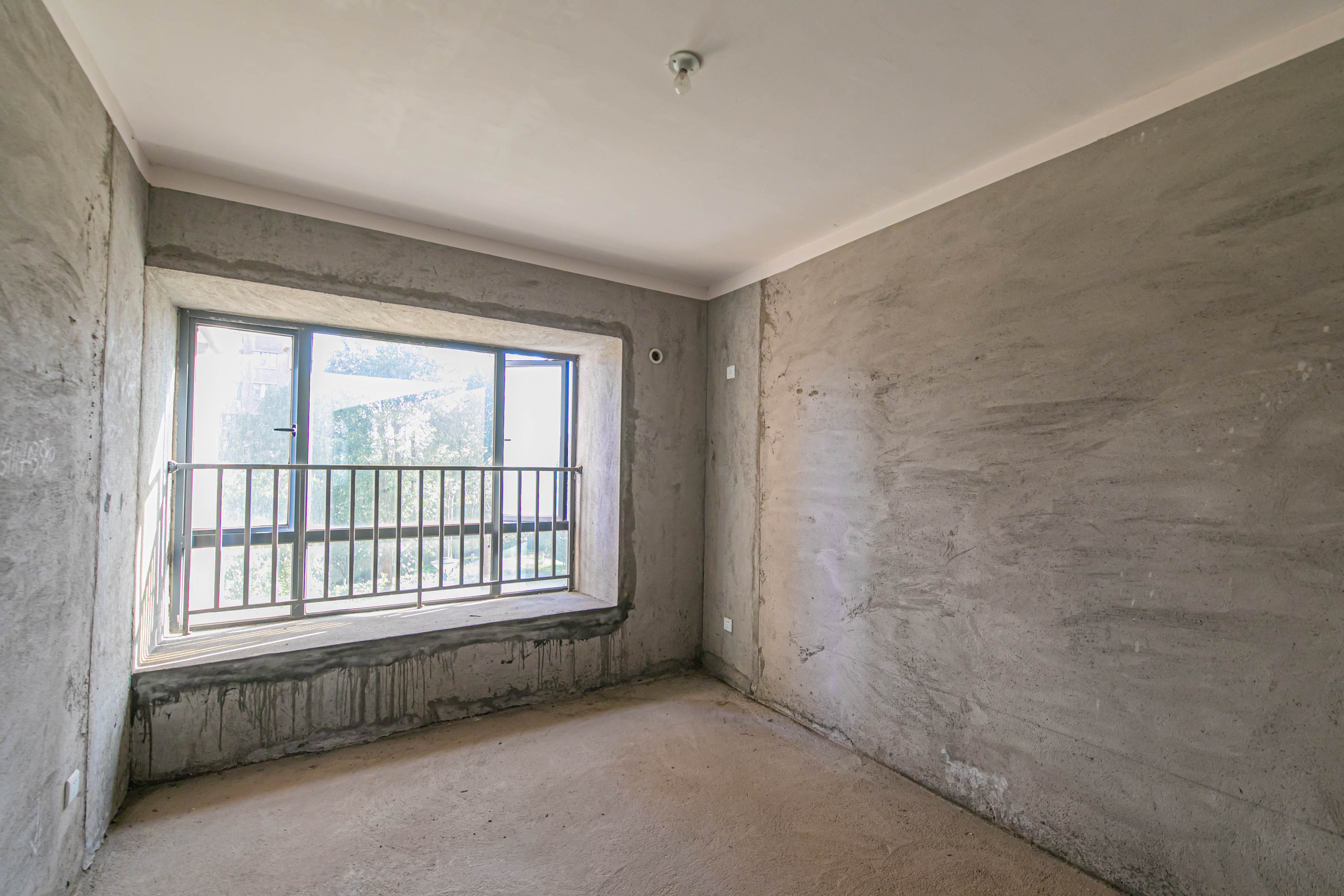 深业睿城 4室2厅2卫 102.0万 深业睿城 4室2厅2卫 102.0万其他