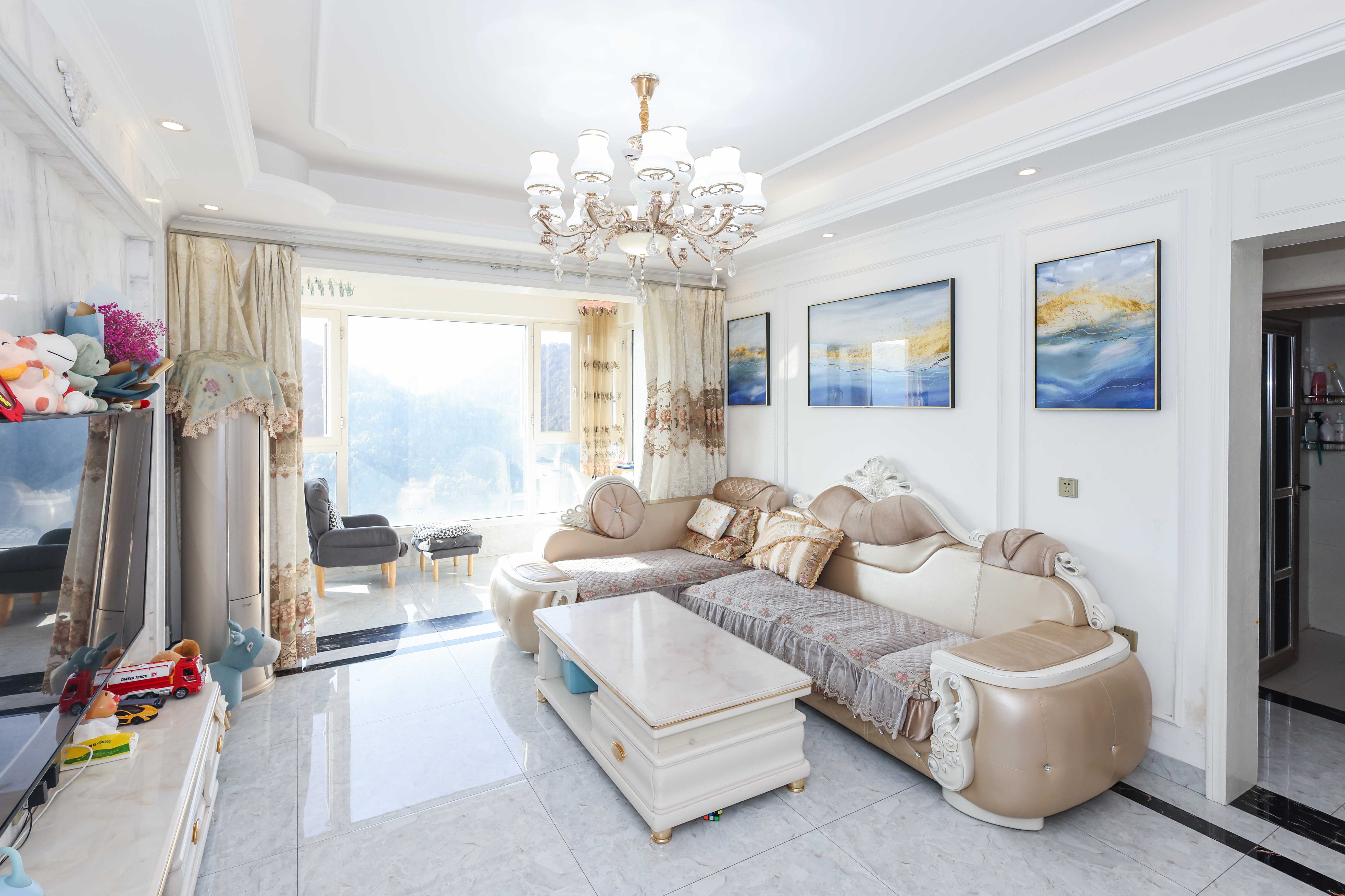 佳兆业云顶梅溪湖（佳兆业梅溪荟）  3室2厅2卫    182.0万室内图1