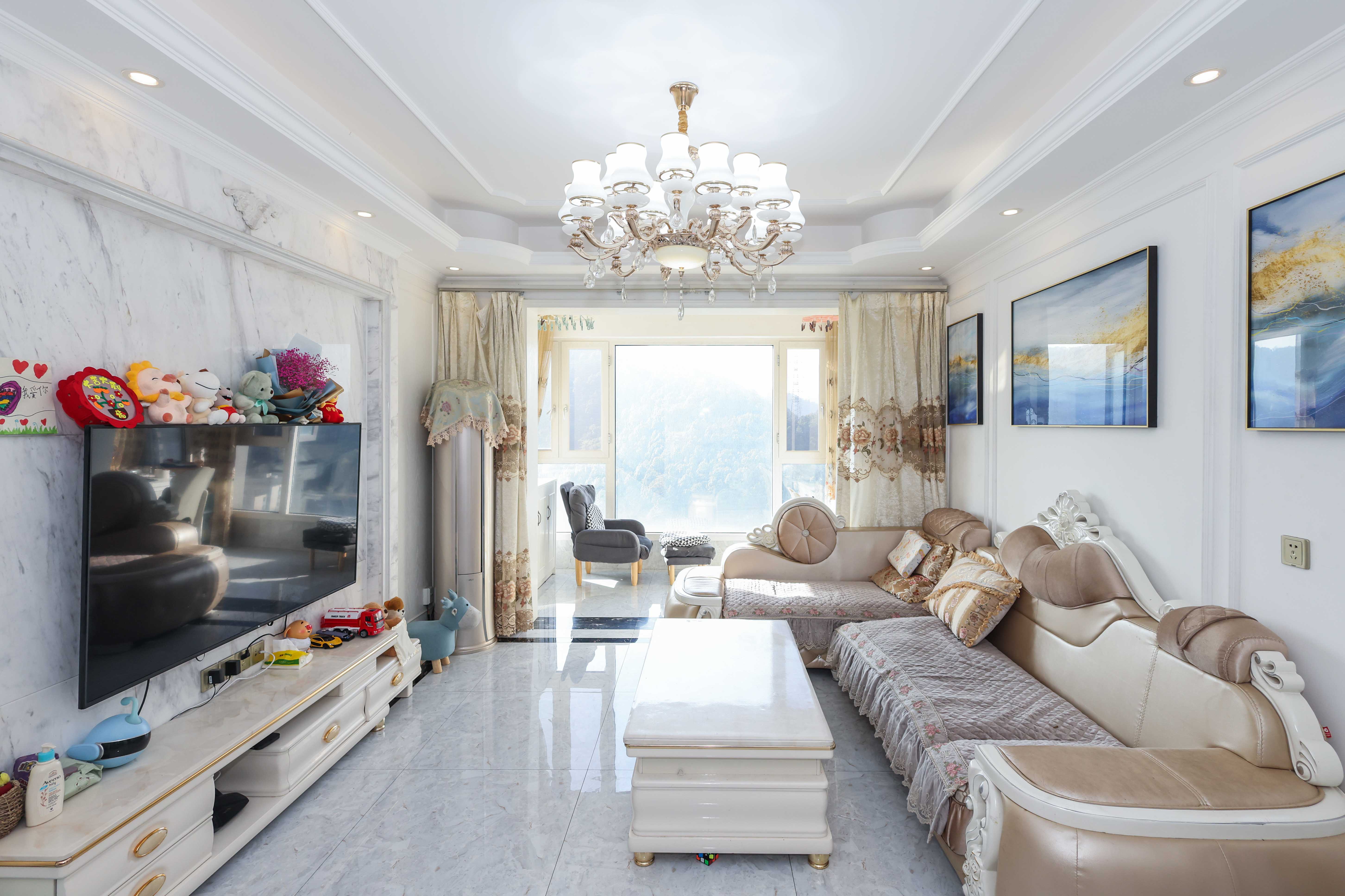 佳兆业云顶梅溪湖（佳兆业梅溪荟）  3室2厅2卫    182.0万客厅