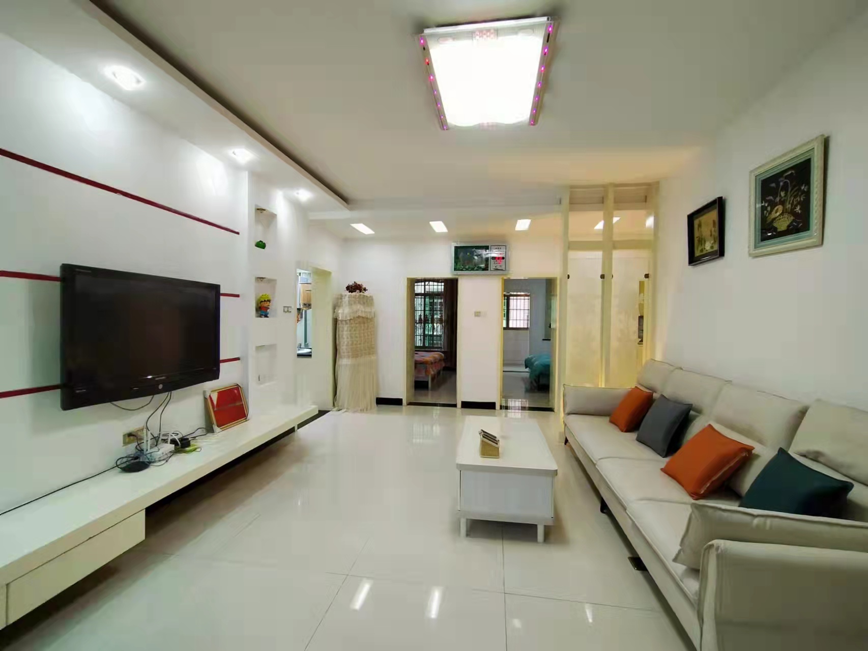 望江花园 3室2厅1卫 49.8万 望江花园 3室2厅1卫 49.8万客厅