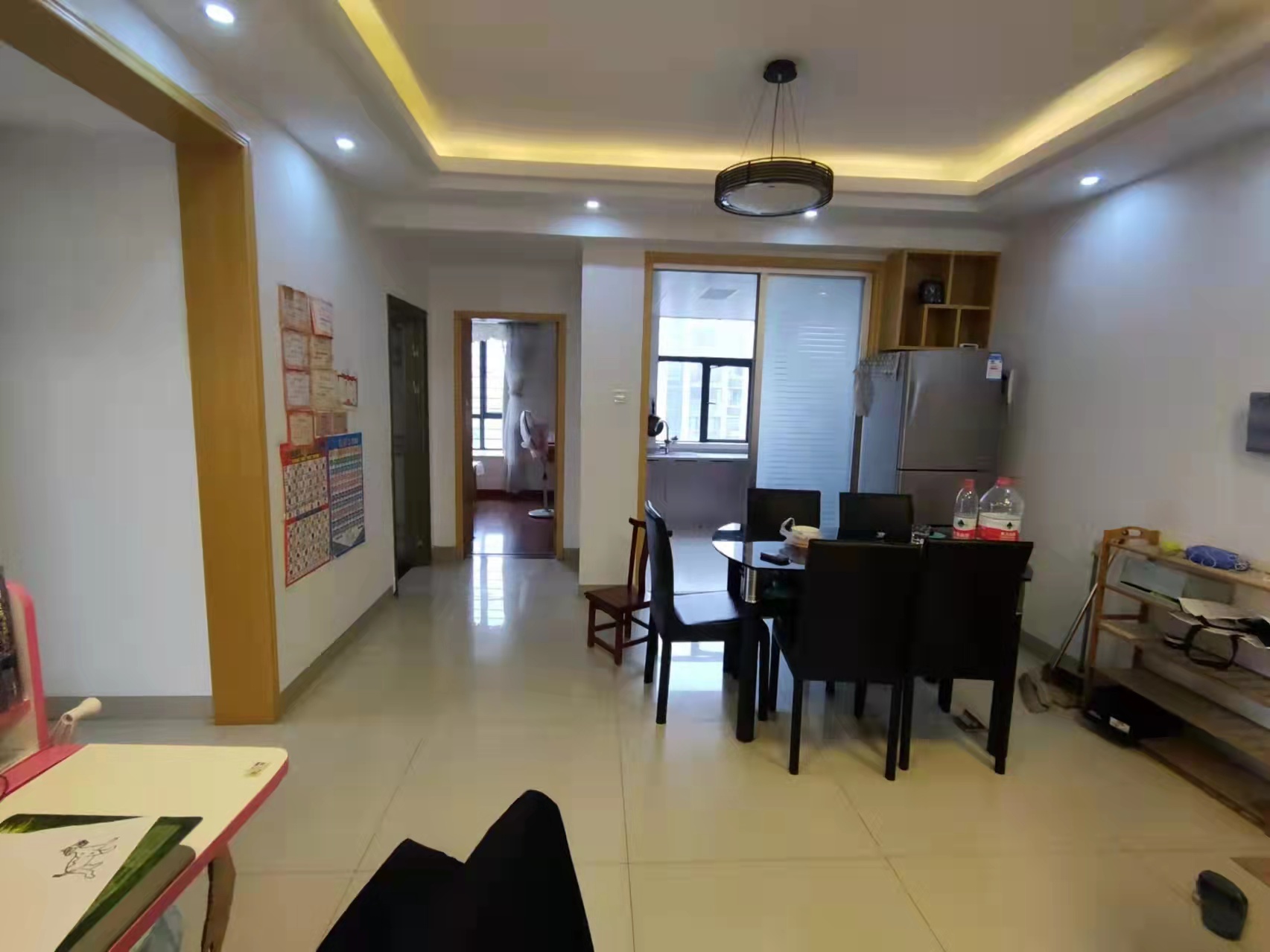 龙洲馨苑  2室2厅1卫    60.0万 龙洲馨苑  2室2厅1卫    60.0万客厅