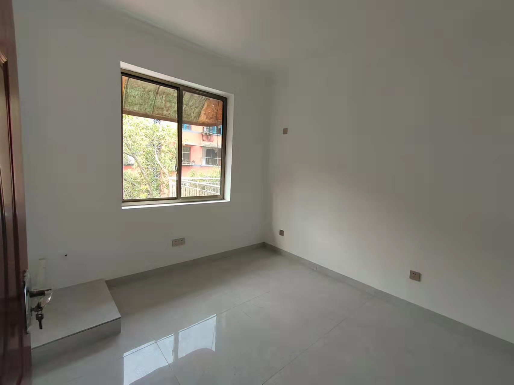 金桃苑小区  2室1厅1卫    600.0元/月 金桃苑小区  2室1厅1卫    600.0元/月室内图