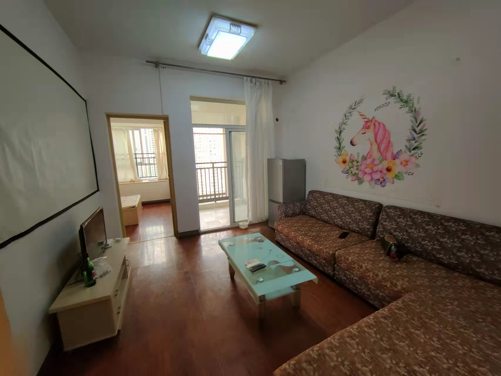 南湖春天  1室1厅1卫    1500.0元/月室内图