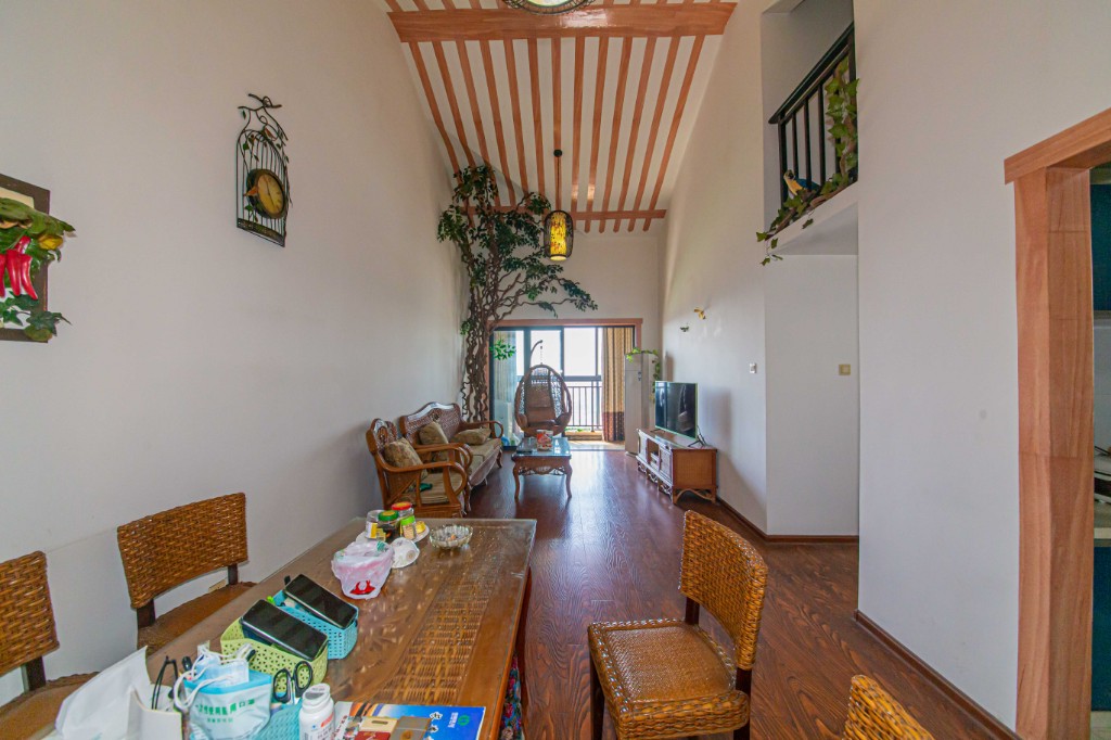 中建芙蓉嘉苑 3室2厅1卫 72.0万 中建芙蓉嘉苑 3室2厅1卫 72.0万客厅