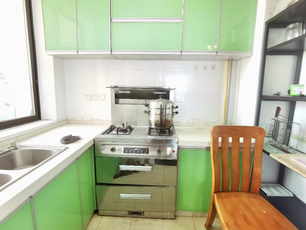 海韵天城 3室2厅1卫 44.00万 海韵天城 3室2厅1卫 44.00万客厅