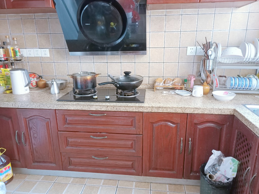 天顺锦楼 3室2厅2卫 65.0万 天顺锦楼 3室2厅2卫 65.0万客厅