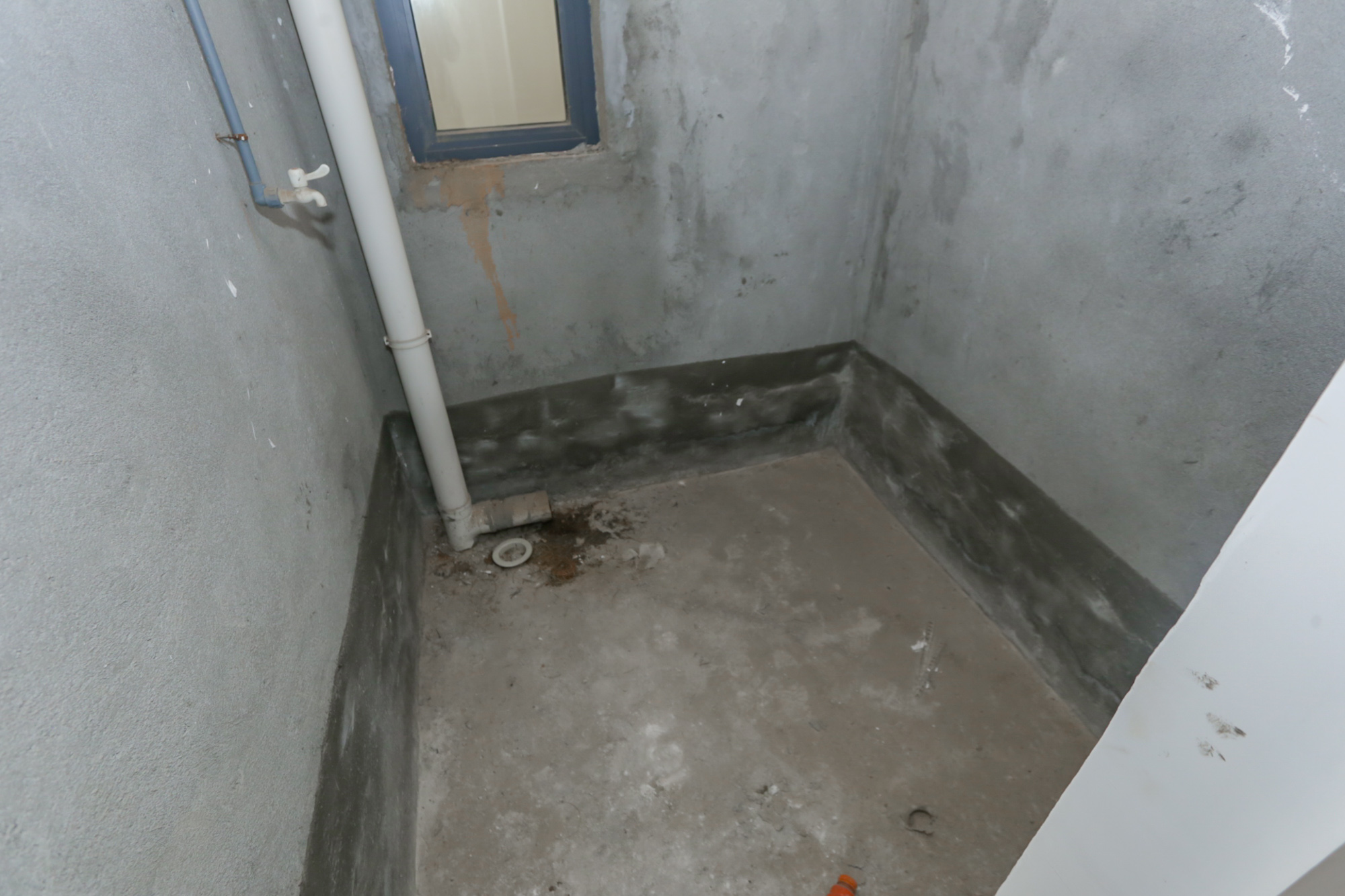 金科东方大院三四期  4室2厅2卫    175.0万客厅