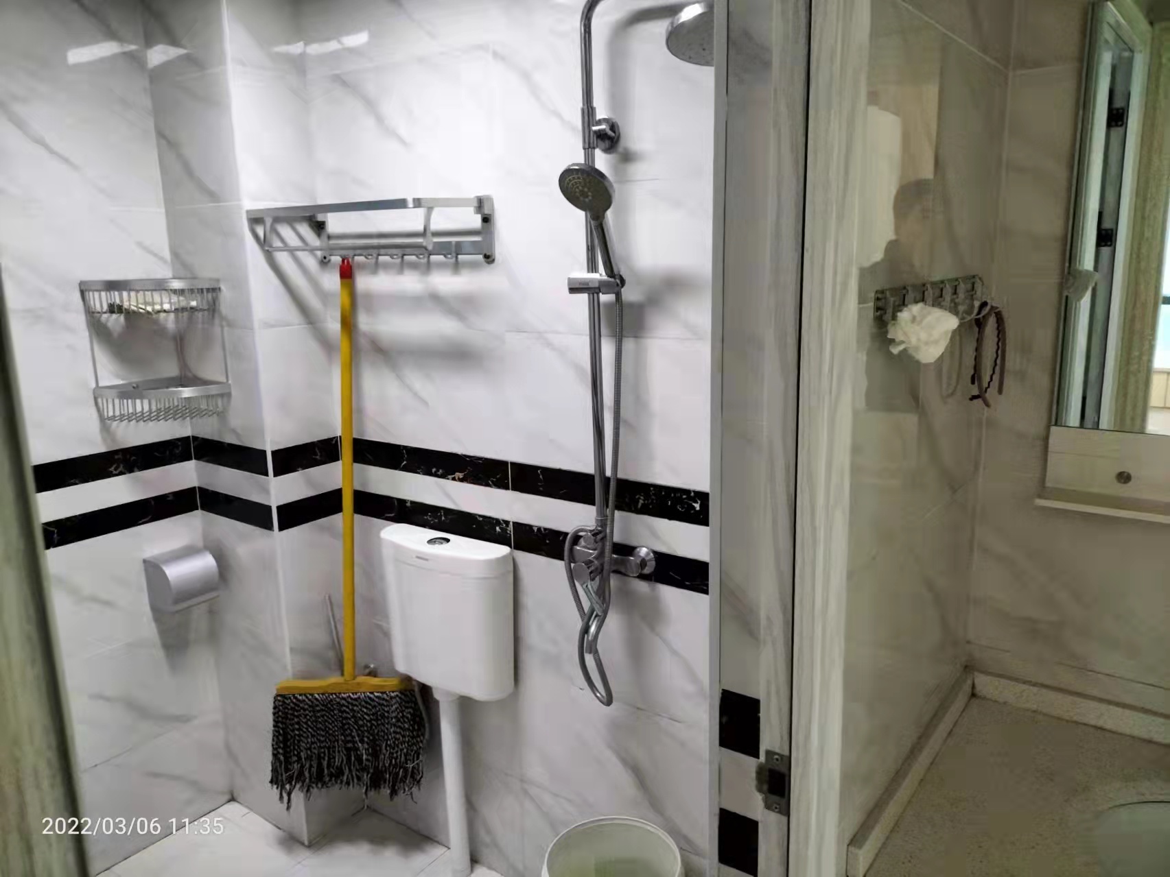 日盛山湖城 3室2厅1卫 72.0万 日盛山湖城 3室2厅1卫 72.0万客厅