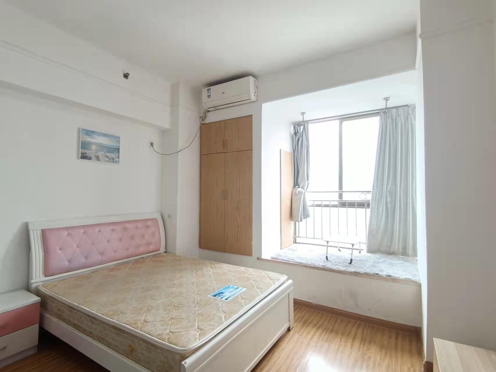 和平路行政公馆 1室1厅1卫 1400.0元/月 和平路行政公馆 1室1厅1卫 1400.0元/月室内图