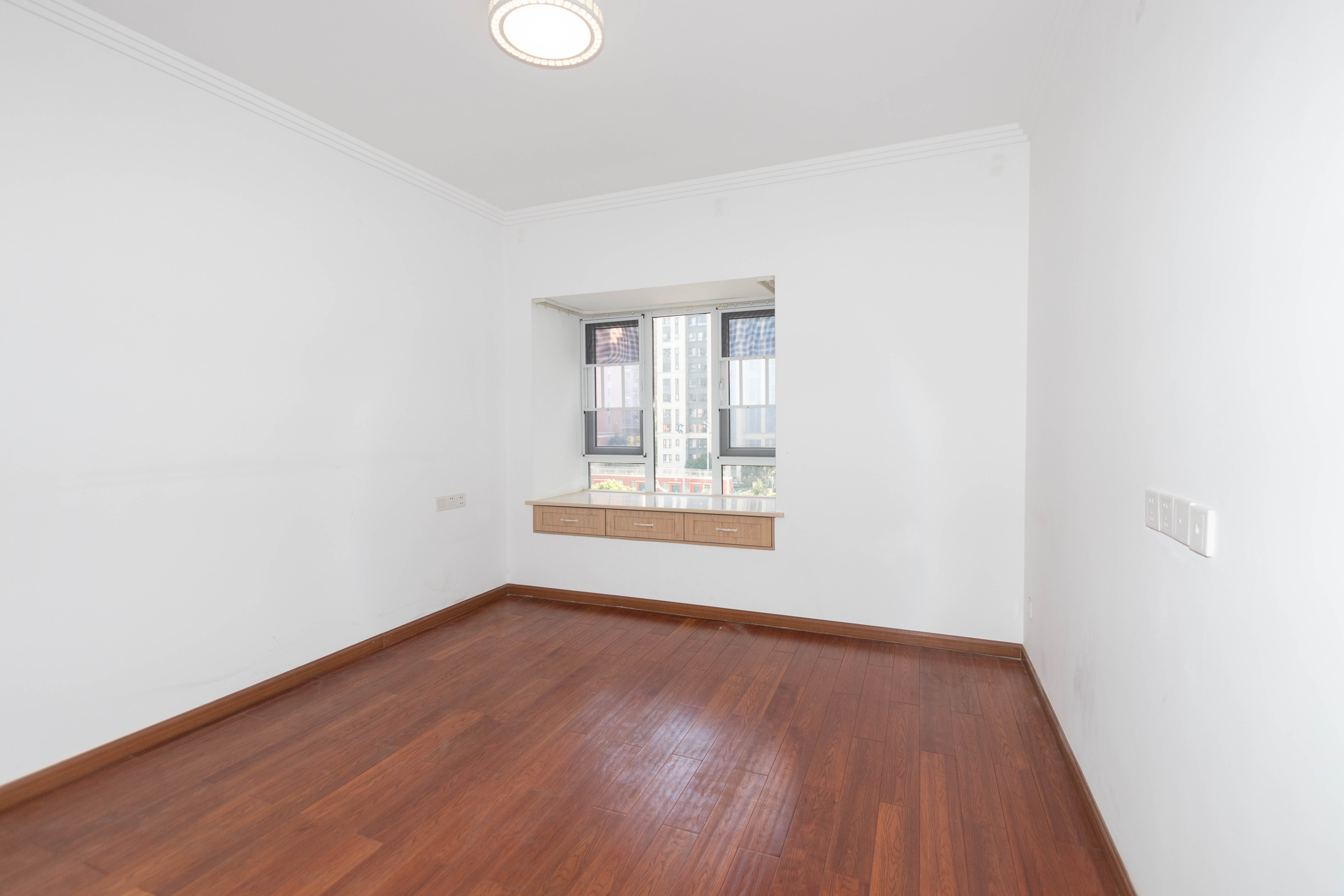 哈佛小镇(五矿哈佛小镇) 3室2厅2卫 96.0万 哈佛小镇(五矿哈佛小镇) 3室2厅2卫 96.0万卧室