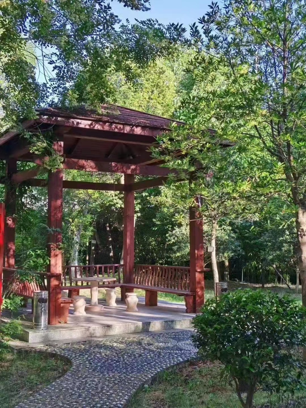 建设鑫苑  4室2厅2卫    195.0万小区图