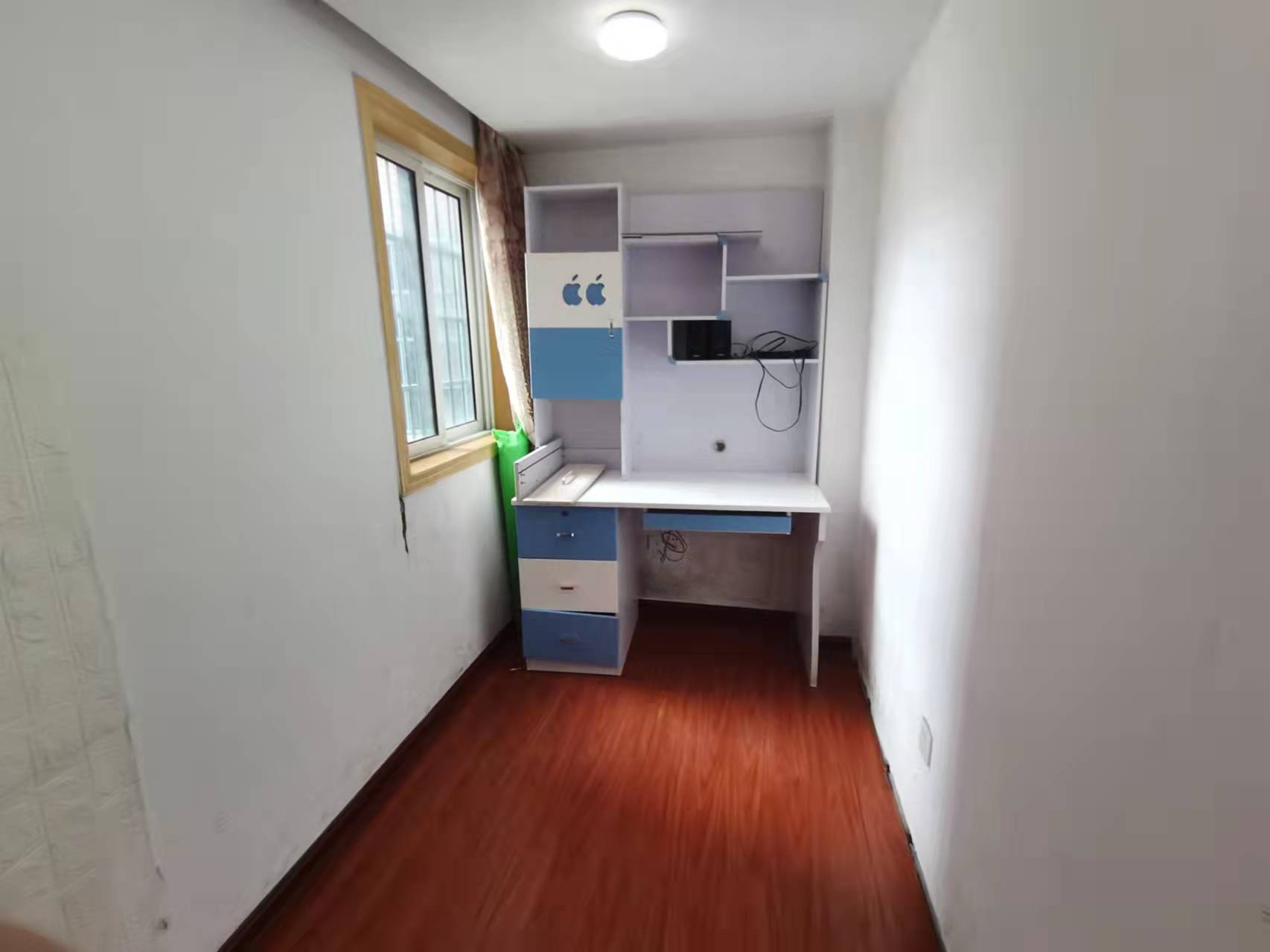 冠都现代城(冠都幸福彼岸)  3室2厅2卫    1800.0元/月 冠都现代城(冠都幸福彼岸)  3室2厅2卫    1800.0元/月室内图