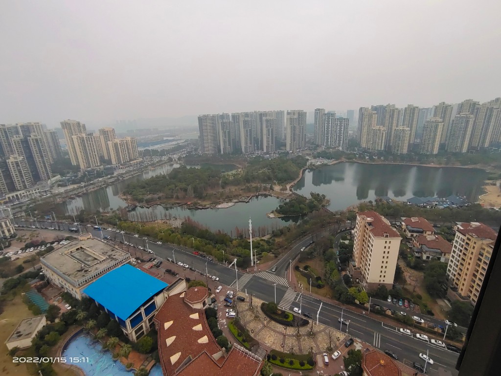 佳兆业金域天下二期  4室2厅2卫   69.80万客厅