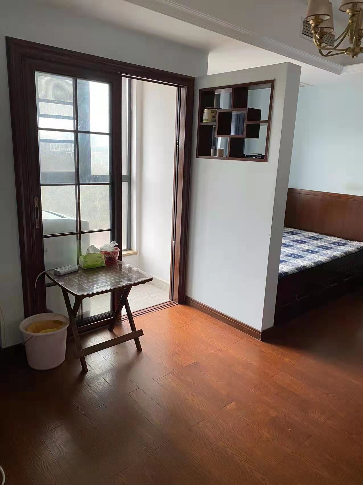 崇盛国际中心(柏石公寓) 1室1厅1卫 1200.0元/月 崇盛国际中心(柏石公寓) 1室1厅1卫 1200.0元/月室内图