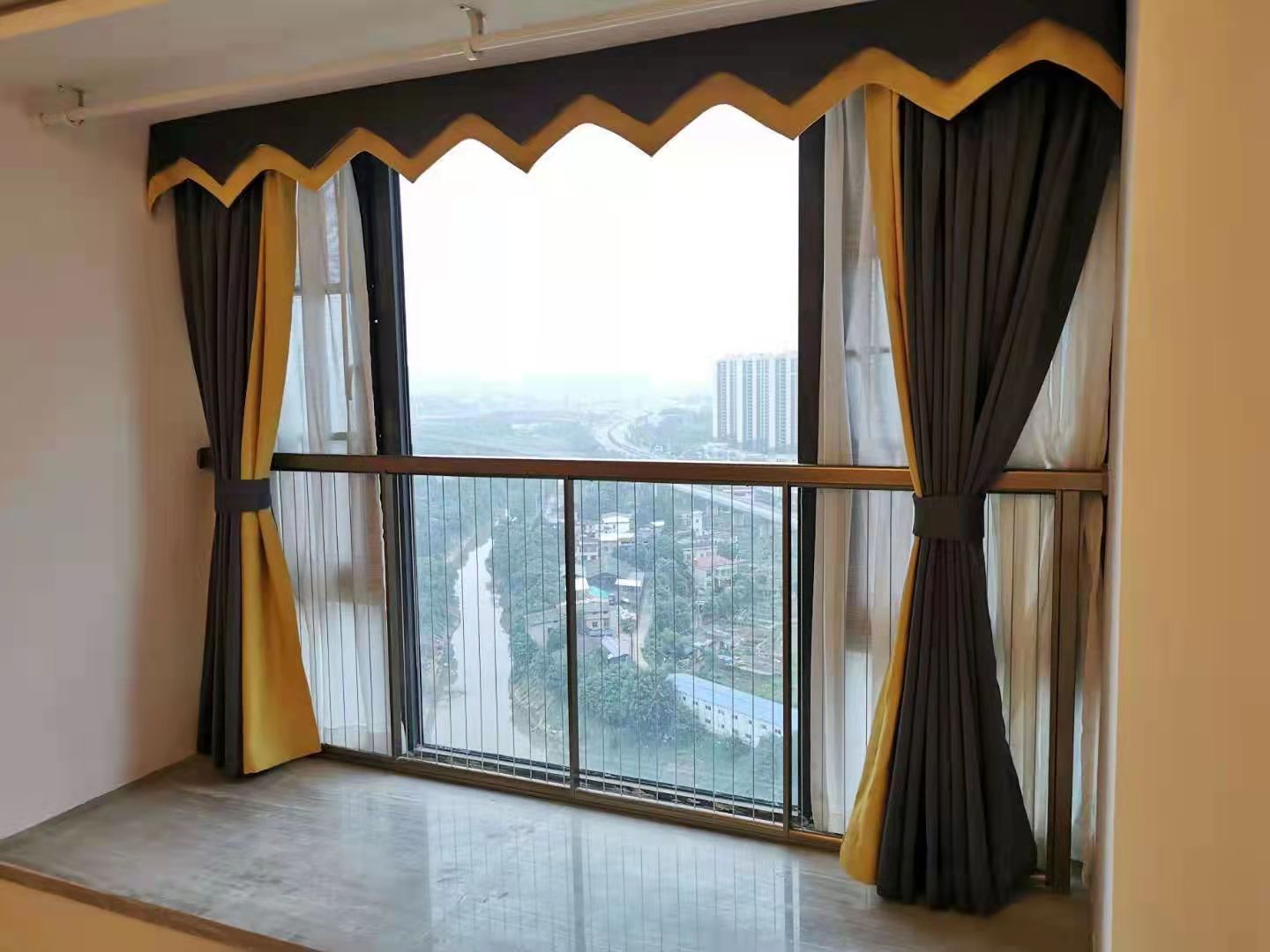 恒大御景湾 1室1厅1卫 27.5万 恒大御景湾 1室1厅1卫 27.5万客厅