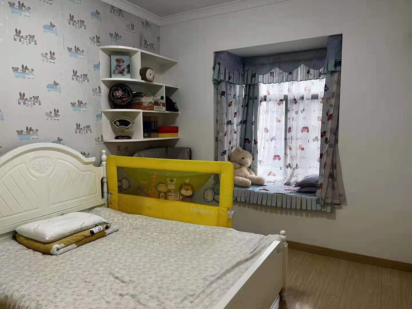 广电记者公寓  3室2厅1卫    2800.0元/月 广电记者公寓  3室2厅1卫    2800.0元/月室内图