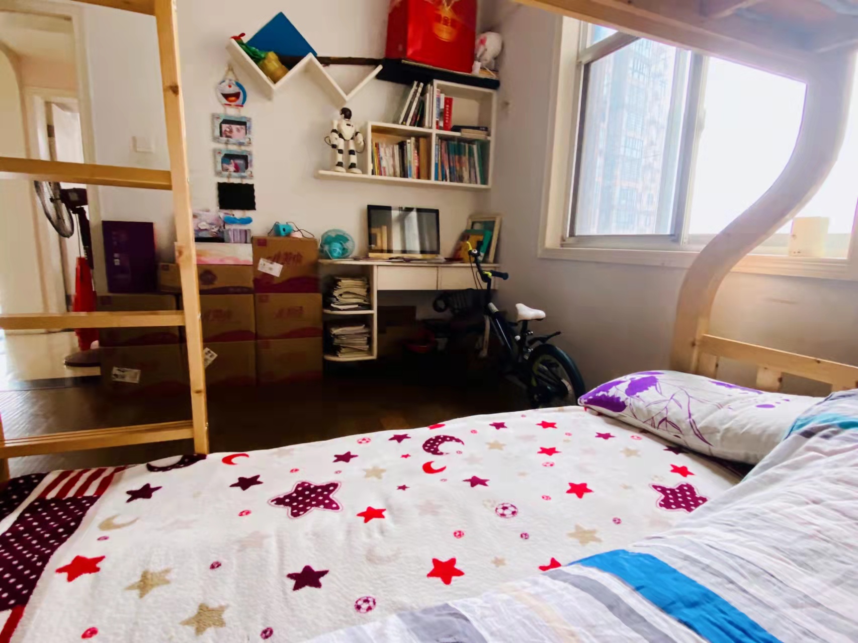 科技创新大厦  3室2厅2卫    98.0万卧室