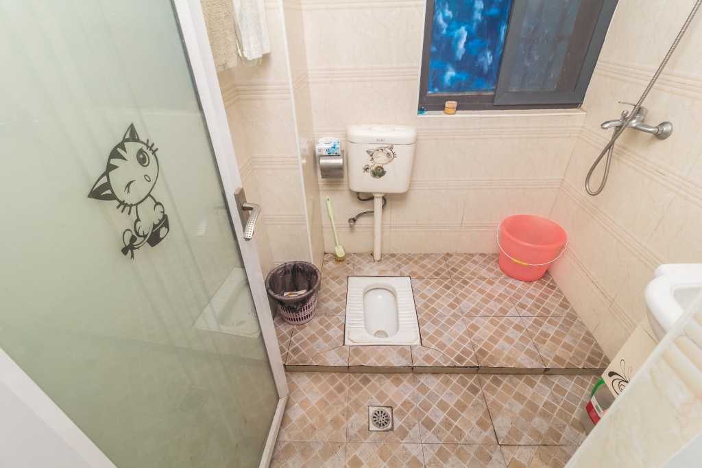 康桥长郡 2室2厅1卫 52.0万 康桥长郡 2室2厅1卫 52.0万卫生间