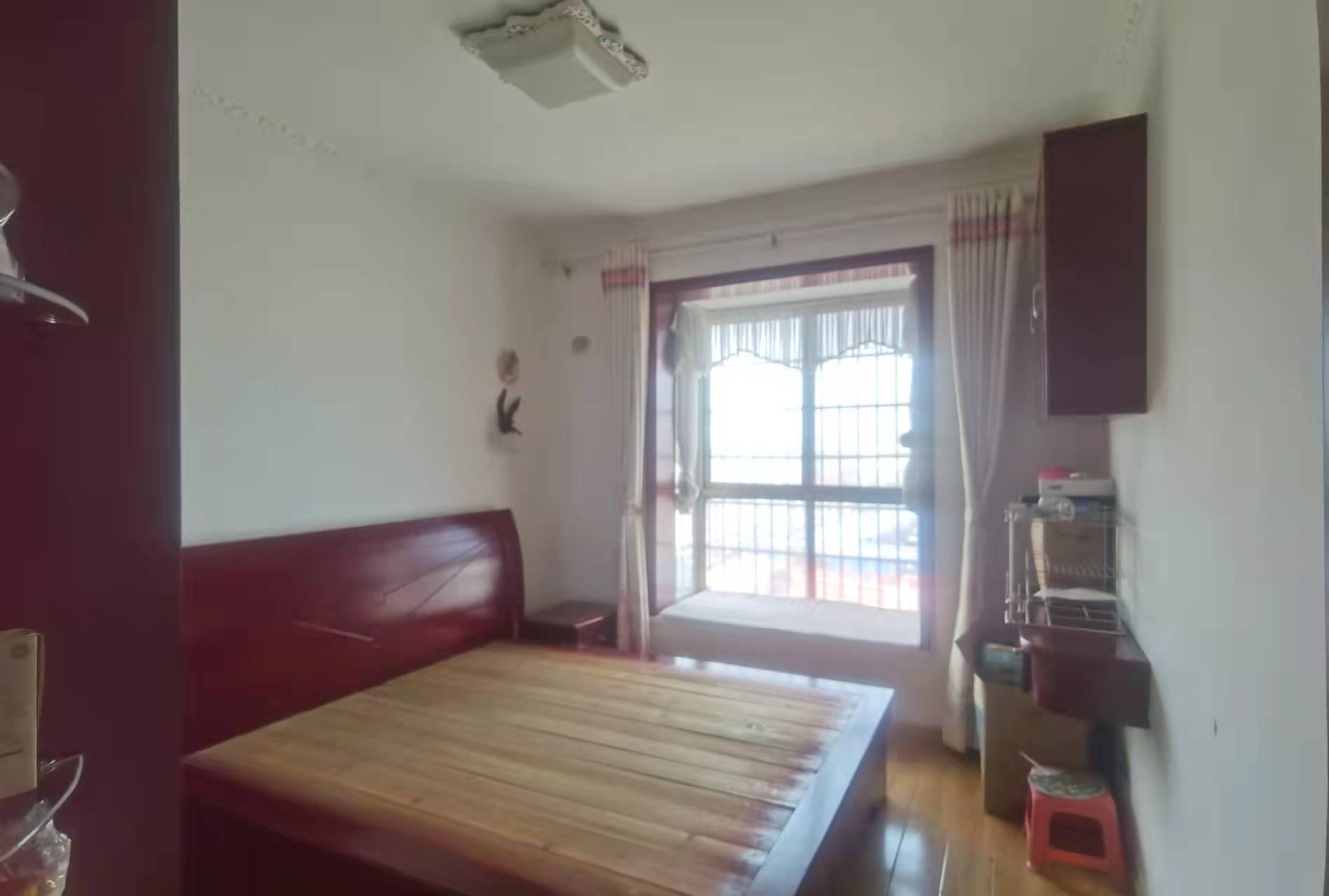 香山红叶  3室2厅2卫    84.8万 香山红叶  3室2厅2卫    84.8万卧室