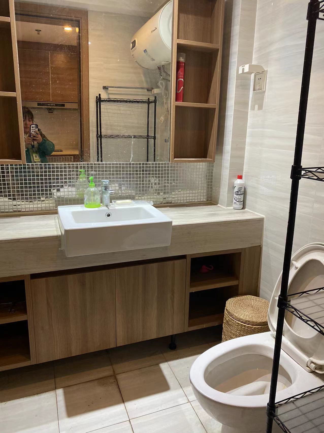 恒大绿洲 1室1厅1卫 1600.0元/月 恒大绿洲 1室1厅1卫 1600.0元/月室内图