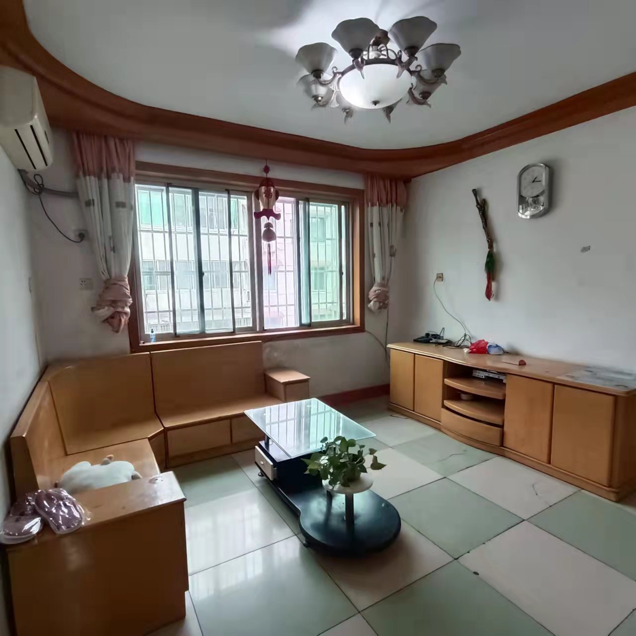 鑫山小区 2室1厅1卫 900.0元/月 鑫山小区 2室1厅1卫 900.0元/月室内图