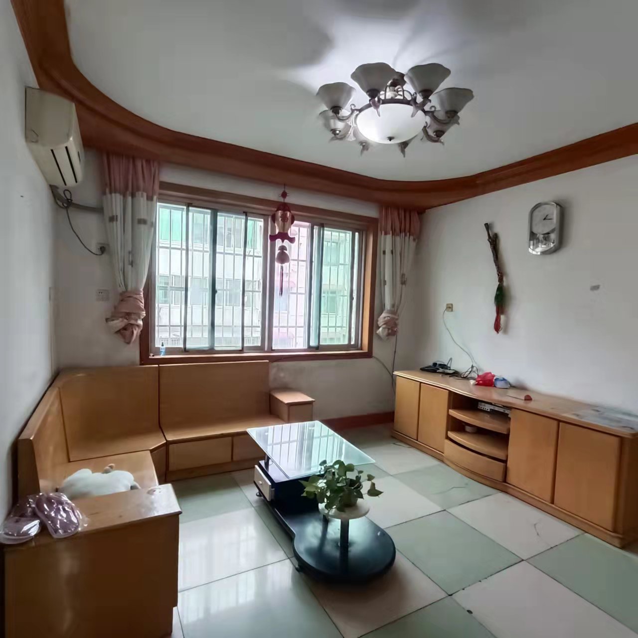 鑫山小区 2室1厅1卫 900.0元/月 鑫山小区 2室1厅1卫 900.0元/月室内图