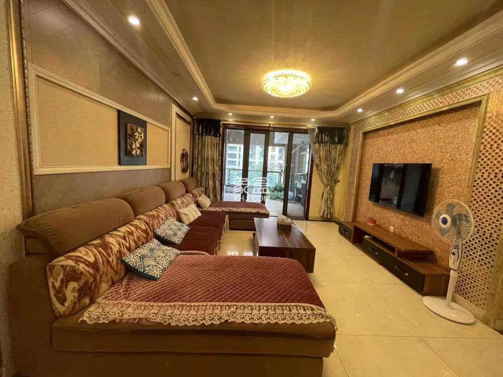 南湖国际6期  3室2厅2卫    3000.0元/月