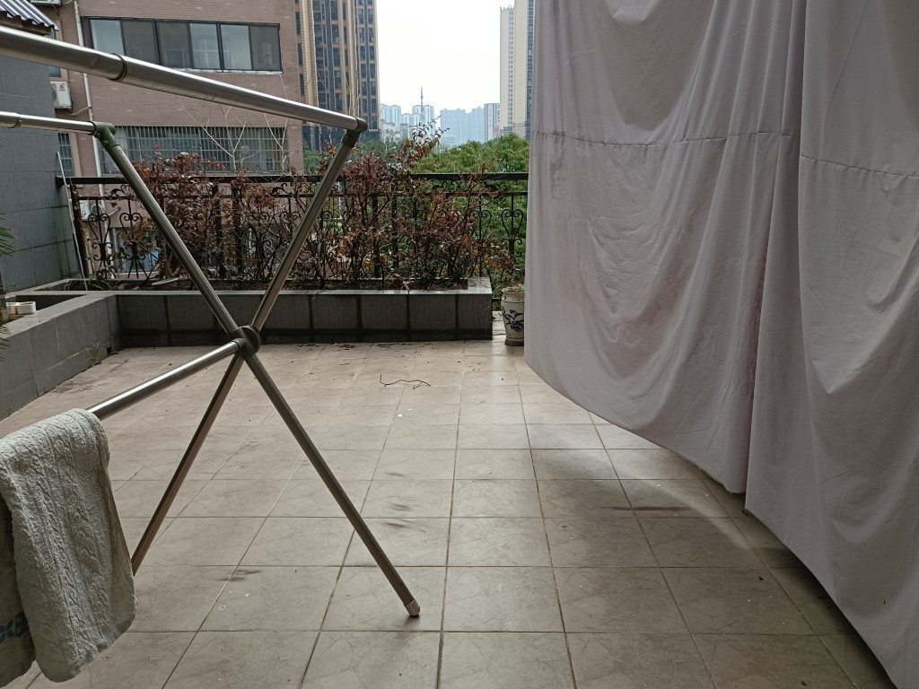 香山美境 5室2厅2卫 108.0万 香山美境 5室2厅2卫 108.0万客厅