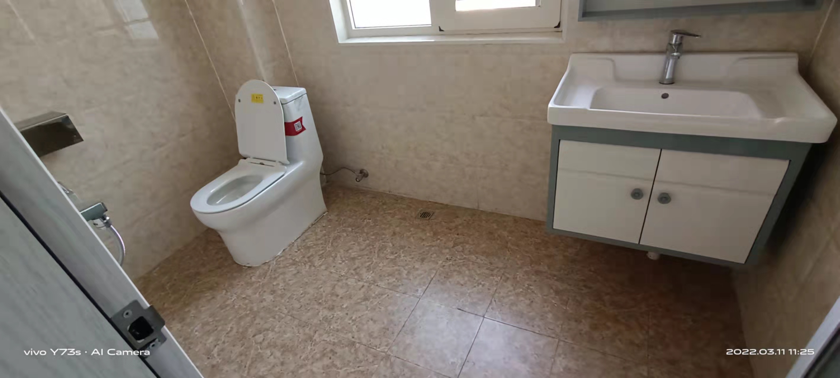 碧桂园梓山府  3室2厅2卫    2400.0元/月 碧桂园梓山府  3室2厅2卫    2400.0元/月室内图