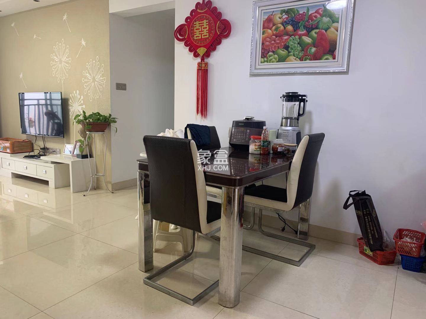 三一歌雅郡 3室2厅1卫 67.0万 三一歌雅郡 3室2厅1卫 67.0万客厅