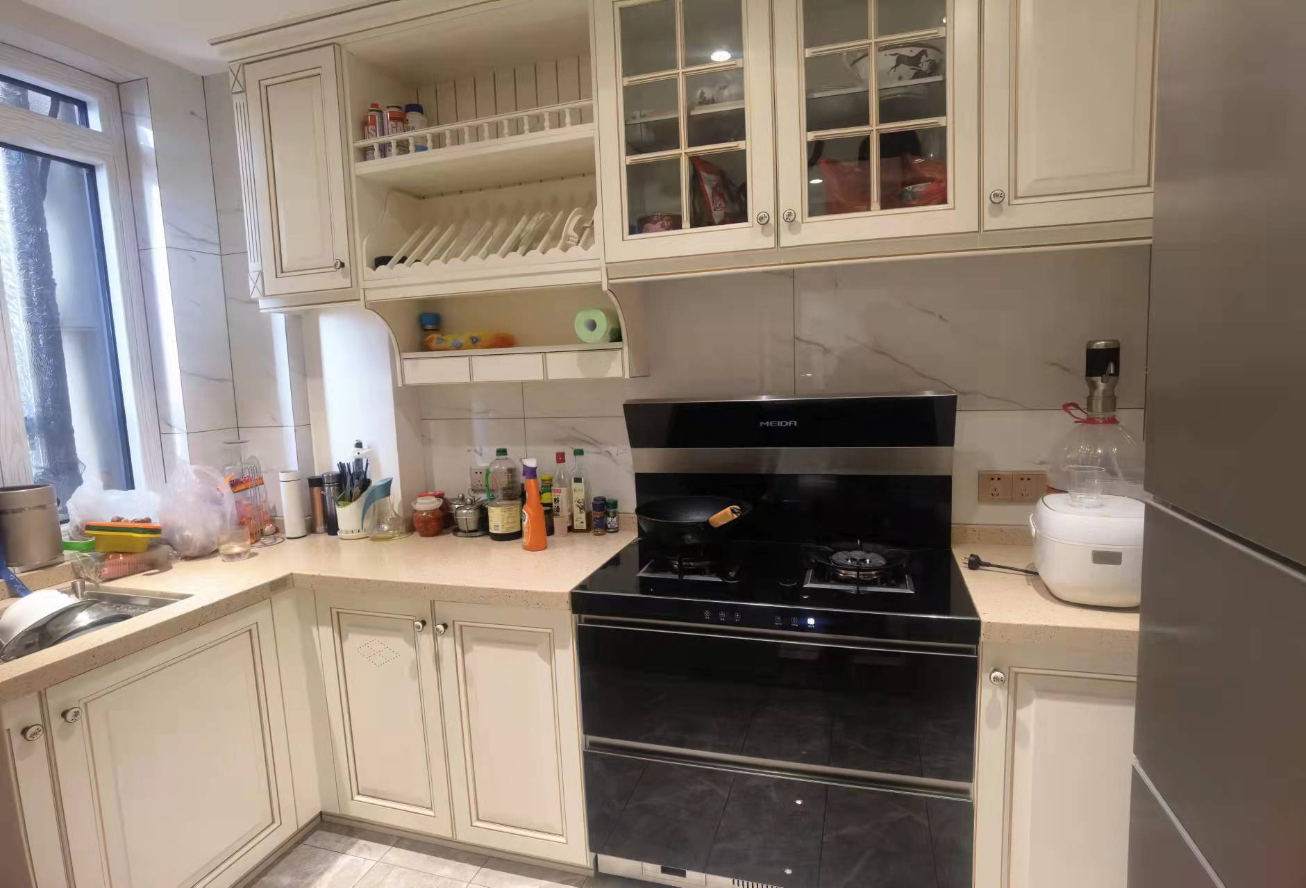 经世龙城 3室2厅1卫 99.8万 经世龙城 3室2厅1卫 99.8万客厅