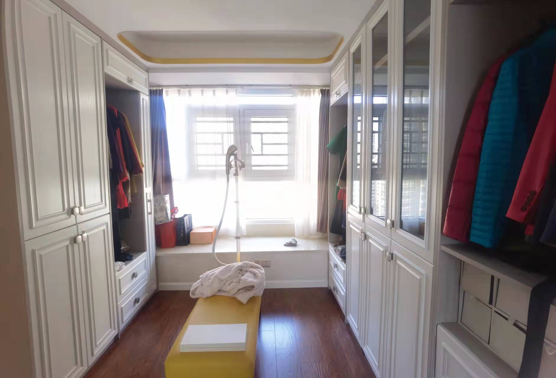 经世龙城 3室2厅1卫 99.8万 经世龙城 3室2厅1卫 99.8万客厅