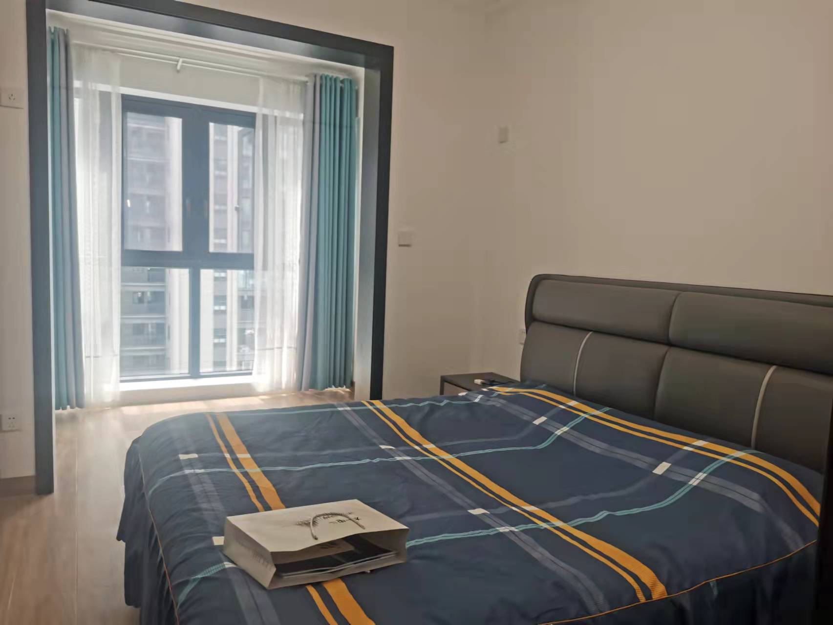 太一格 3室2厅2卫 99.80万 太一格 3室2厅2卫 99.80万卧室