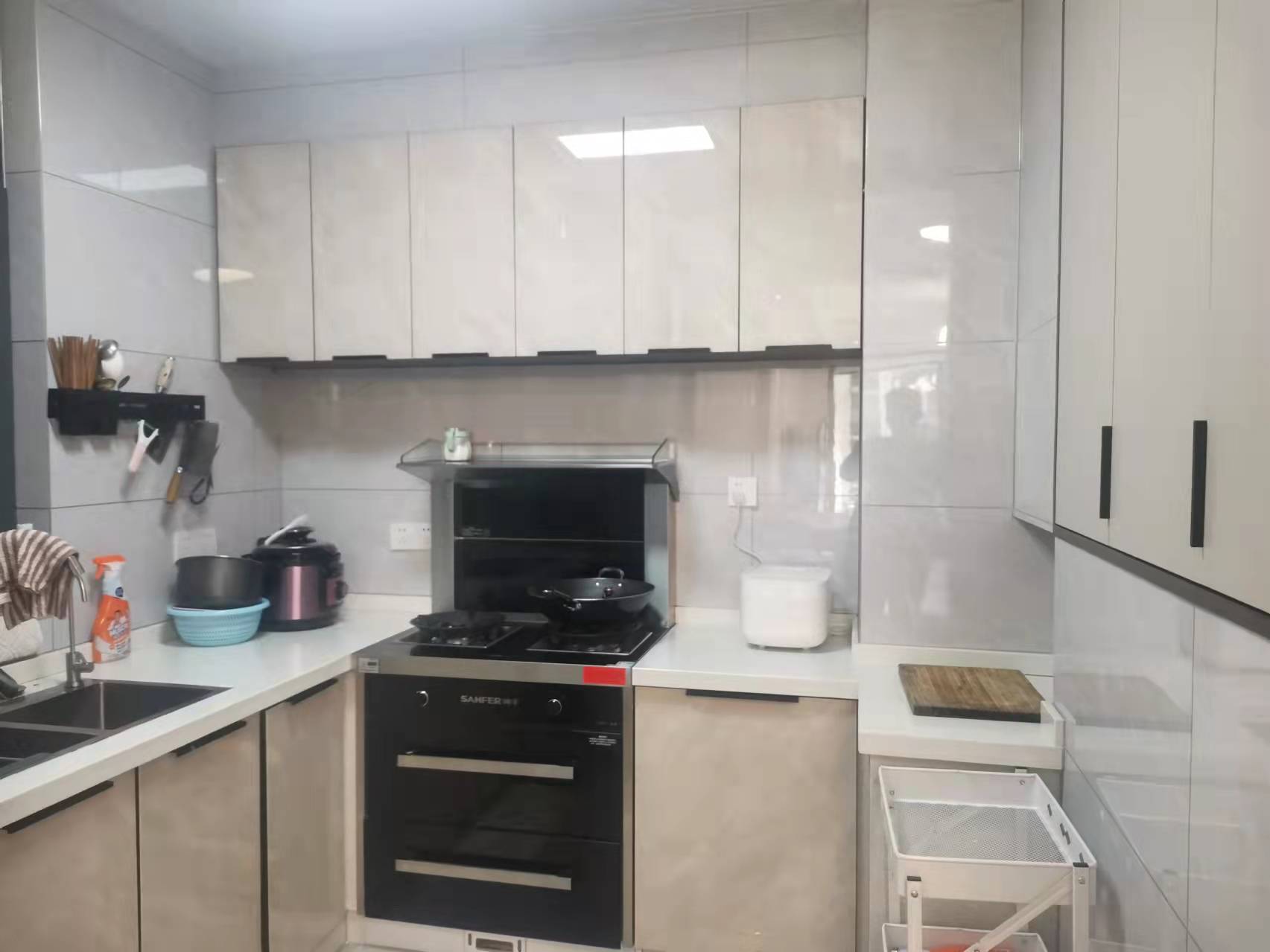 太一格 3室2厅2卫 99.80万 太一格 3室2厅2卫 99.80万厨房