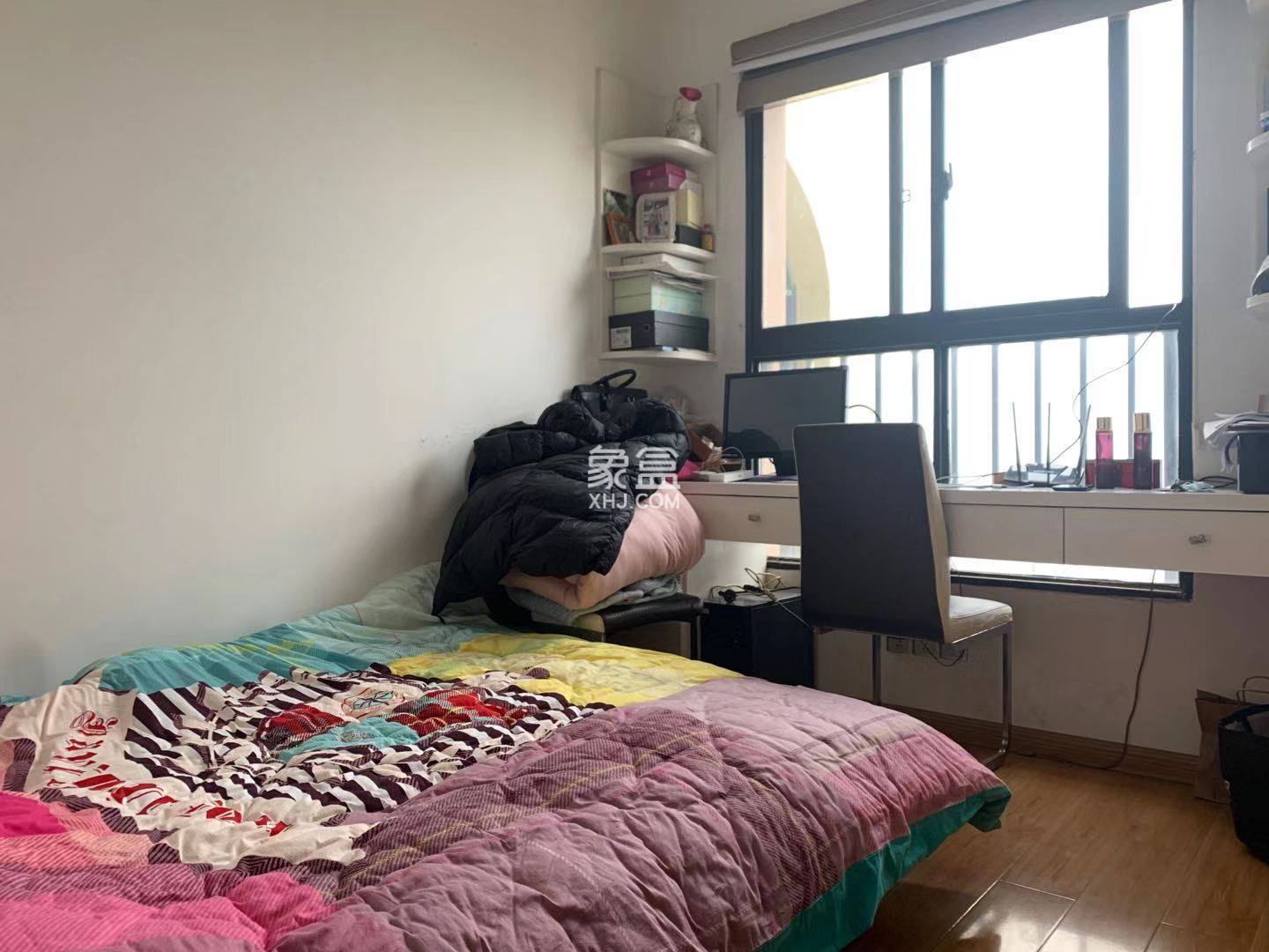 三一歌雅郡 3室2厅1卫 67.0万 三一歌雅郡 3室2厅1卫 67.0万客厅