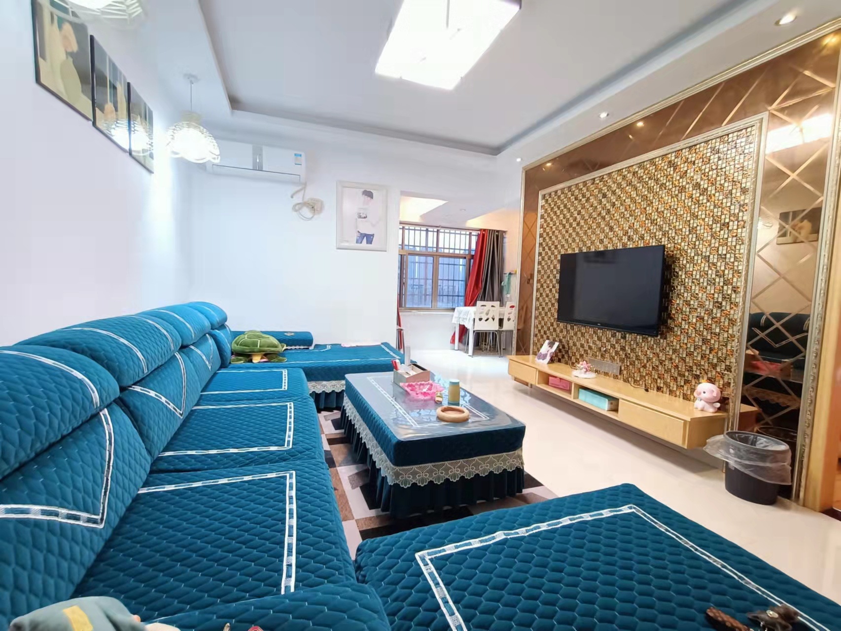 益秀园 1室2厅1卫 45.0万 益秀园 1室2厅1卫 45.0万客厅