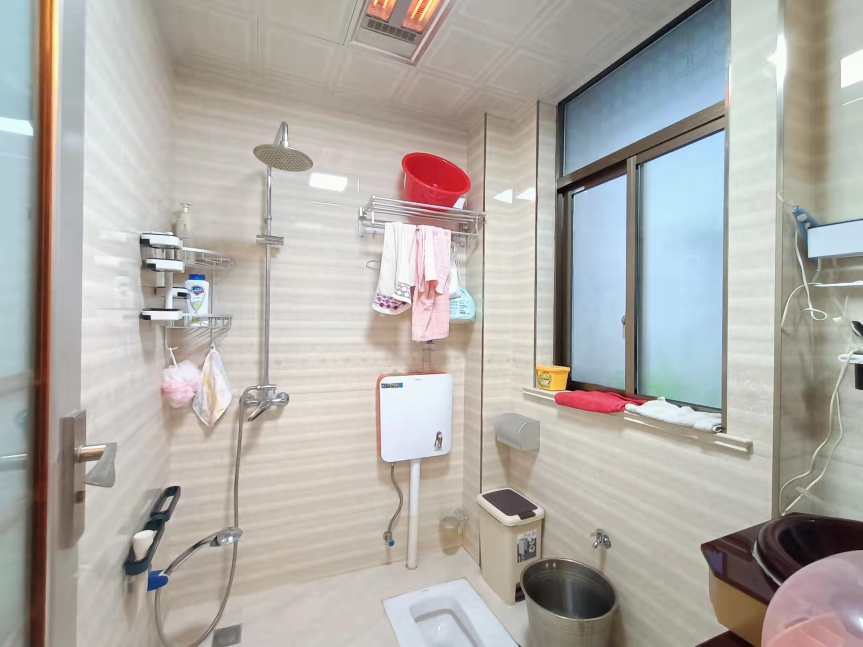 益秀园 1室2厅1卫 45.0万 益秀园 1室2厅1卫 45.0万卫生间