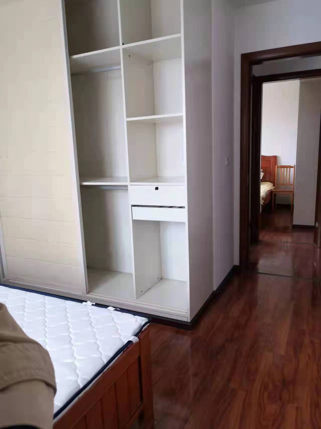 美的林城时代  2室1厅2卫   2300.00元/月室内图