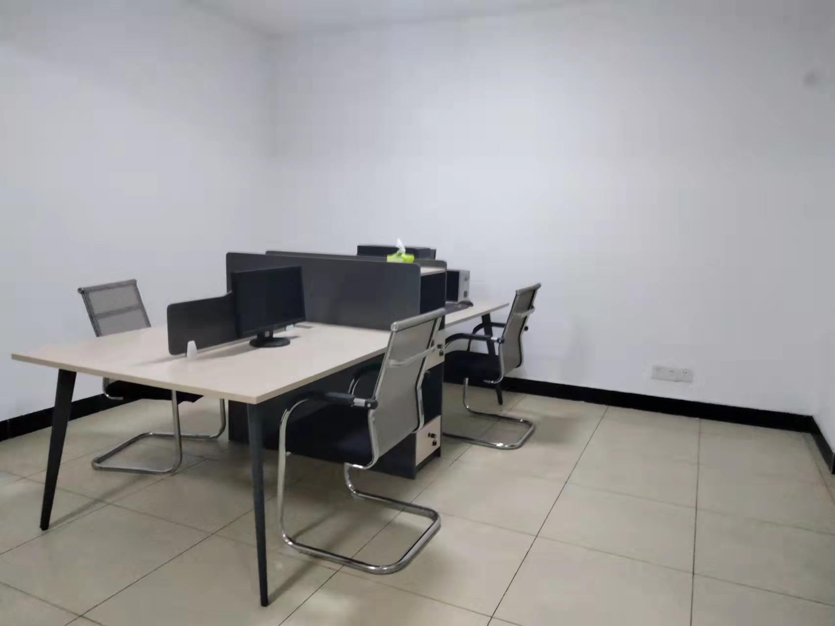 新邦壹品  2室2厅1卫    2300.0元/月 新邦壹品  2室2厅1卫    2300.0元/月小区图