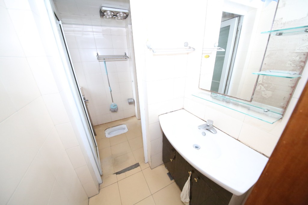 中江锦城  3室2厅1卫    85.0万 中江锦城  3室2厅1卫    85.0万卫生间