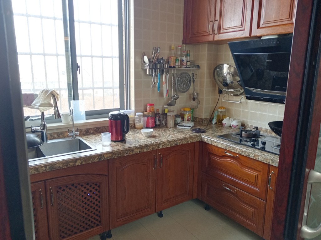 景湖春天 3室2厅2卫 2800.0元/月 景湖春天 3室2厅2卫 2800.0元/月室内图