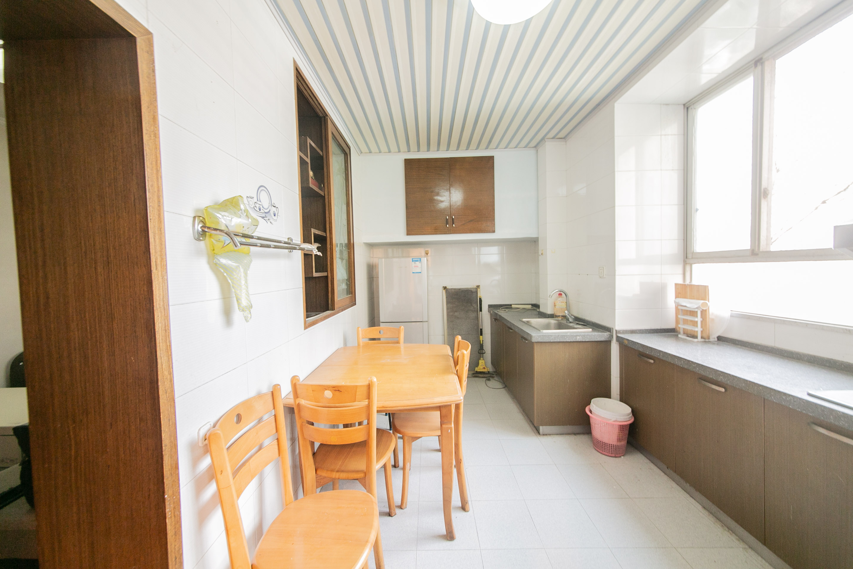 东风路汽车城宿舍 2室2厅1卫 47.8万 东风路汽车城宿舍 2室2厅1卫 47.8万阳台