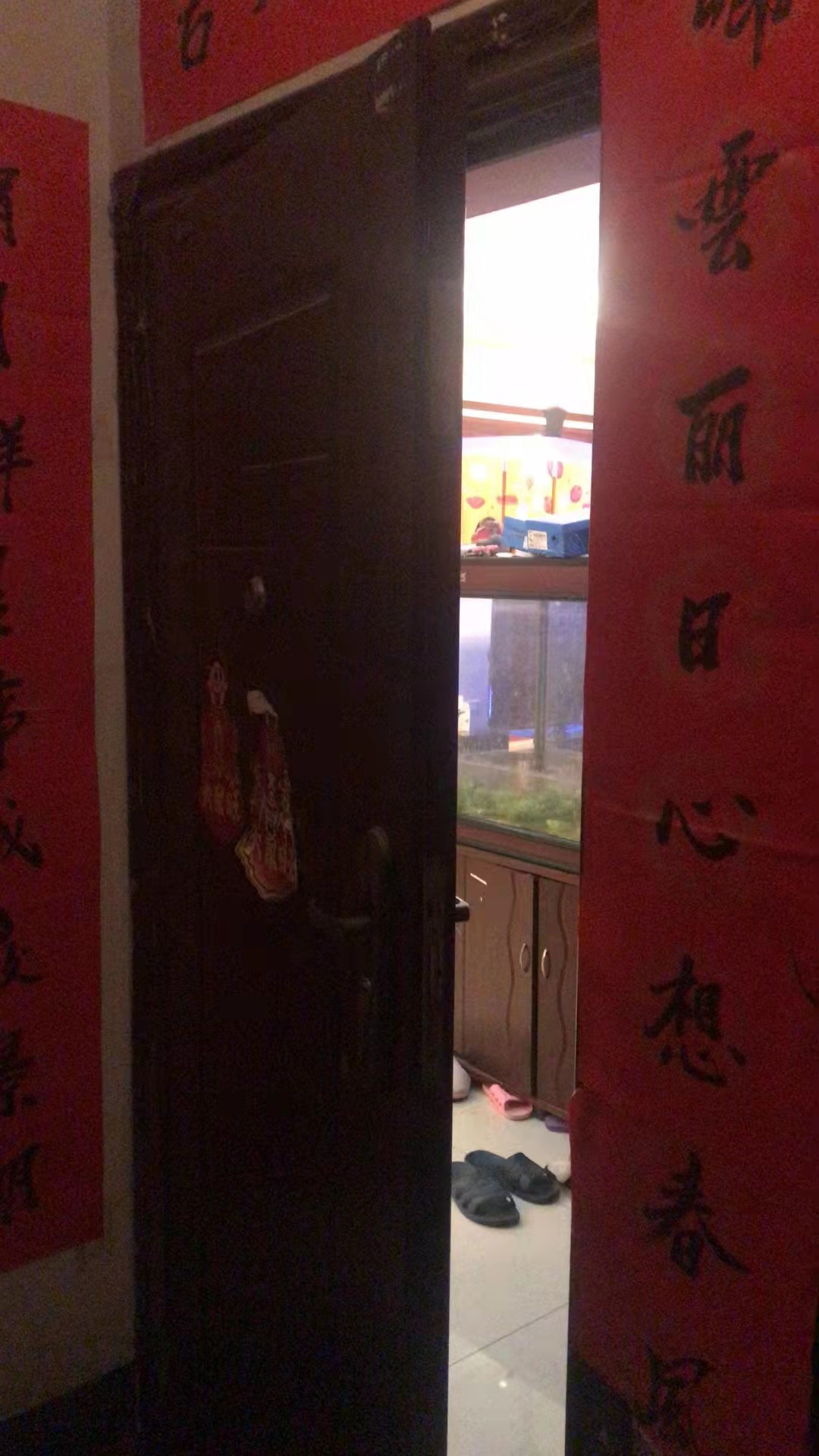 大汉巨龙家园  4室2厅2卫   101.00万卫生间